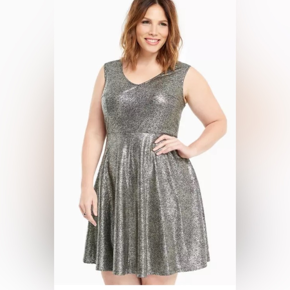 Torrid SILVER Skater Dress Size 2